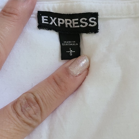 Express Graphic "Believe" Tee - Picture 8 of 9